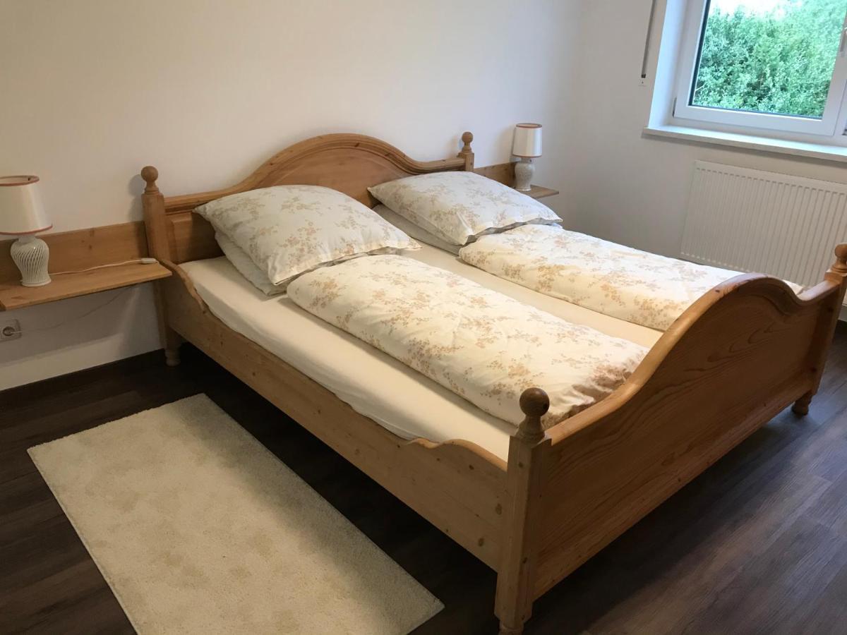 Ferienwohnung „Frosch“ Neukirchen-Balbini Extérieur photo